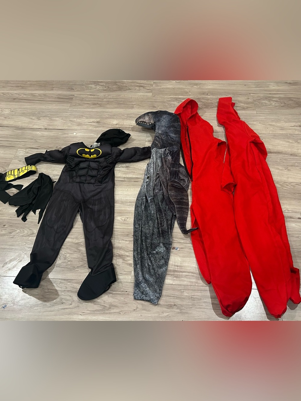 Childrens Batman, dinosaur, La Casa De Papel costumes